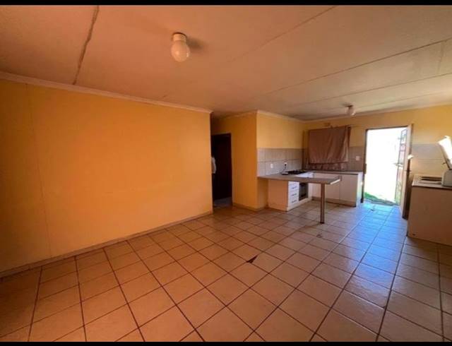 3 BEDROOM HOUSE FOR SALE IN DAWN PARK EXT